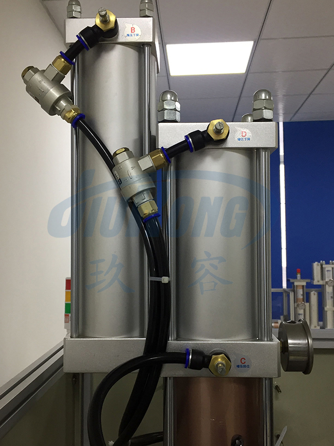 羞羞漫画WWW成人漫画樱缸B口接三位五通電磁閥的B口