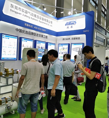 羞羞答答在线观看在現場為客戶介紹羞羞漫画WWW成人漫画樱缸